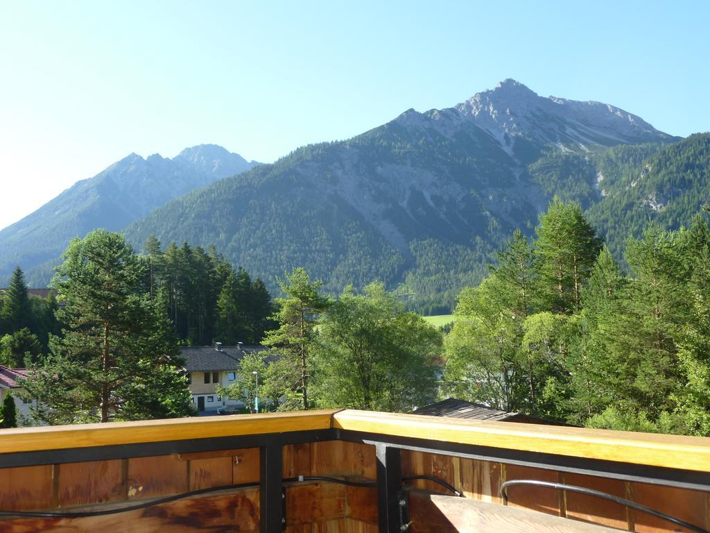 Hotel Garni Waldhof - Wohlfuehlen Am Lech Stanzach Exterior foto